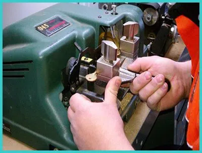 Advanced Locksmith Service Downey, CA 562-263-5446 - 18-key-making