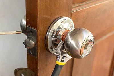 Advanced Locksmith Service Downey, CA 562-263-5446